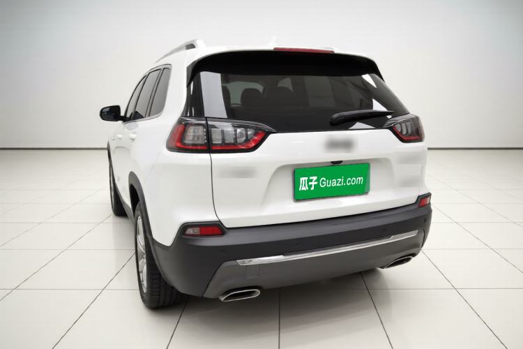 Used Jeep Cherokee 2019 2.0T Two-Wheel Drive Smart Enjoyment Version China VI Rear Left 45 Deg