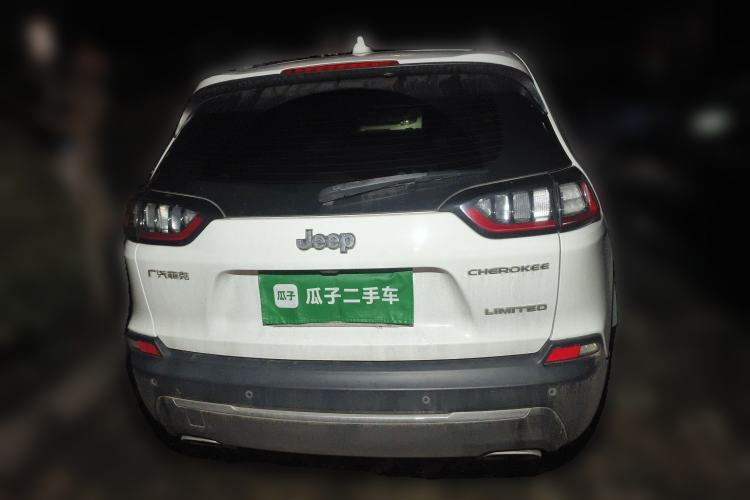 Used Jeep Cherokee 2019 2.0T Two-Wheel Drive Smart Enjoyment Version China V Rear