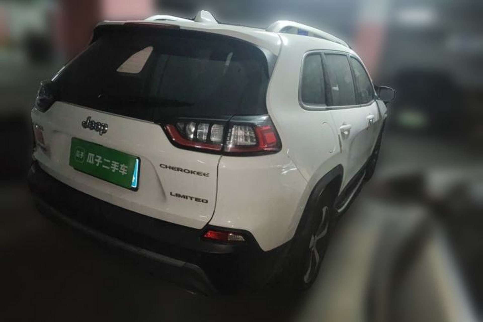 Used Jeep Cherokee 2019 2.0T Four-Wheel Drive Exploration Edition + Autonomous Driving Smart Package China V Rear Right 45 Deg