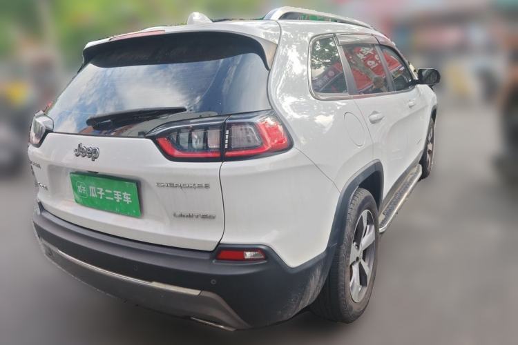 Used Jeep Cherokee 2019 2.0T Four-Wheel Drive Explorer Edition China V Rear Right 45 Deg