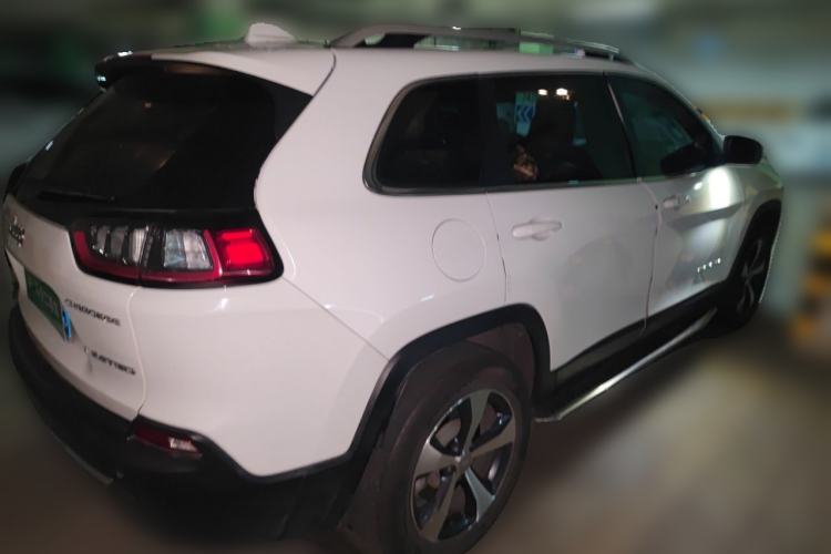 Used Jeep Cherokee 2019 2.0T Four-Wheel Drive Explorer Edition China VI Emission Standard Rear Right 45 Deg