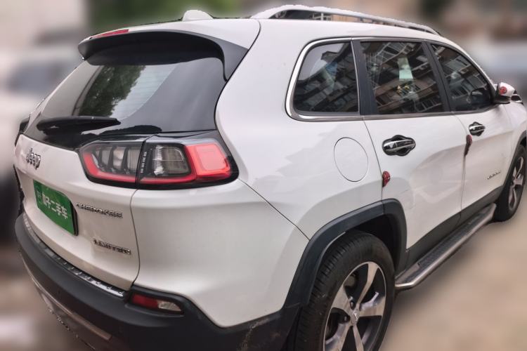 Used Jeep Cherokee 2019 2.0T Four-Wheel Drive Explorer Edition China VI Emission Standard Rear Right 45 Deg