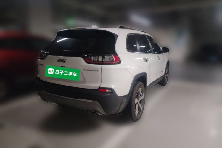 Used Jeep Cherokee 2019 2.0T Two-Wheel Drive Smart Enjoyment Version China V Rear Right 45 Deg