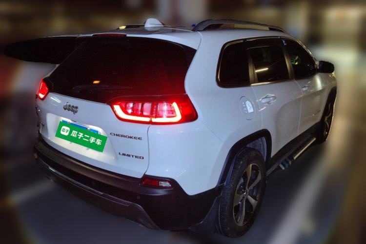 Used Jeep Cherokee 2019 2.0T Four-Wheel Drive Exploration Edition + Autonomous Driving Smart Package China V Rear Right 45 Deg