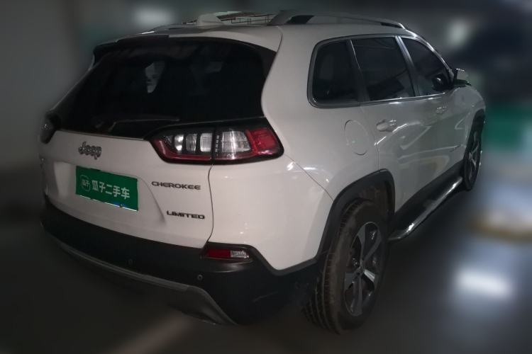 Used Jeep Cherokee 2019 2.0T 2WD Enjoyment Edition China V Rear Right 45 Deg