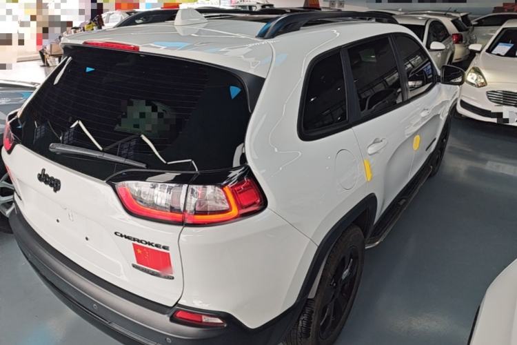Used Jeep Cherokee 2019 2.0T Four-Wheel Drive Explorer Edition China VI Emission Standard Rear Right 45 Deg
