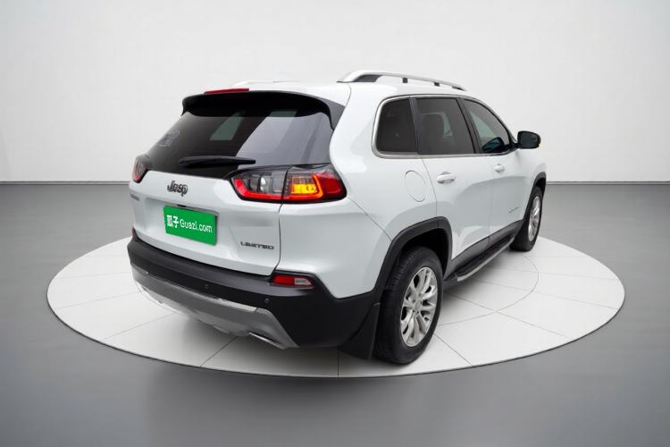 Used Jeep Cherokee 2019 2.0T Two-Wheel Drive Smart Enjoyment Version China VI Rear Right 45 Deg
