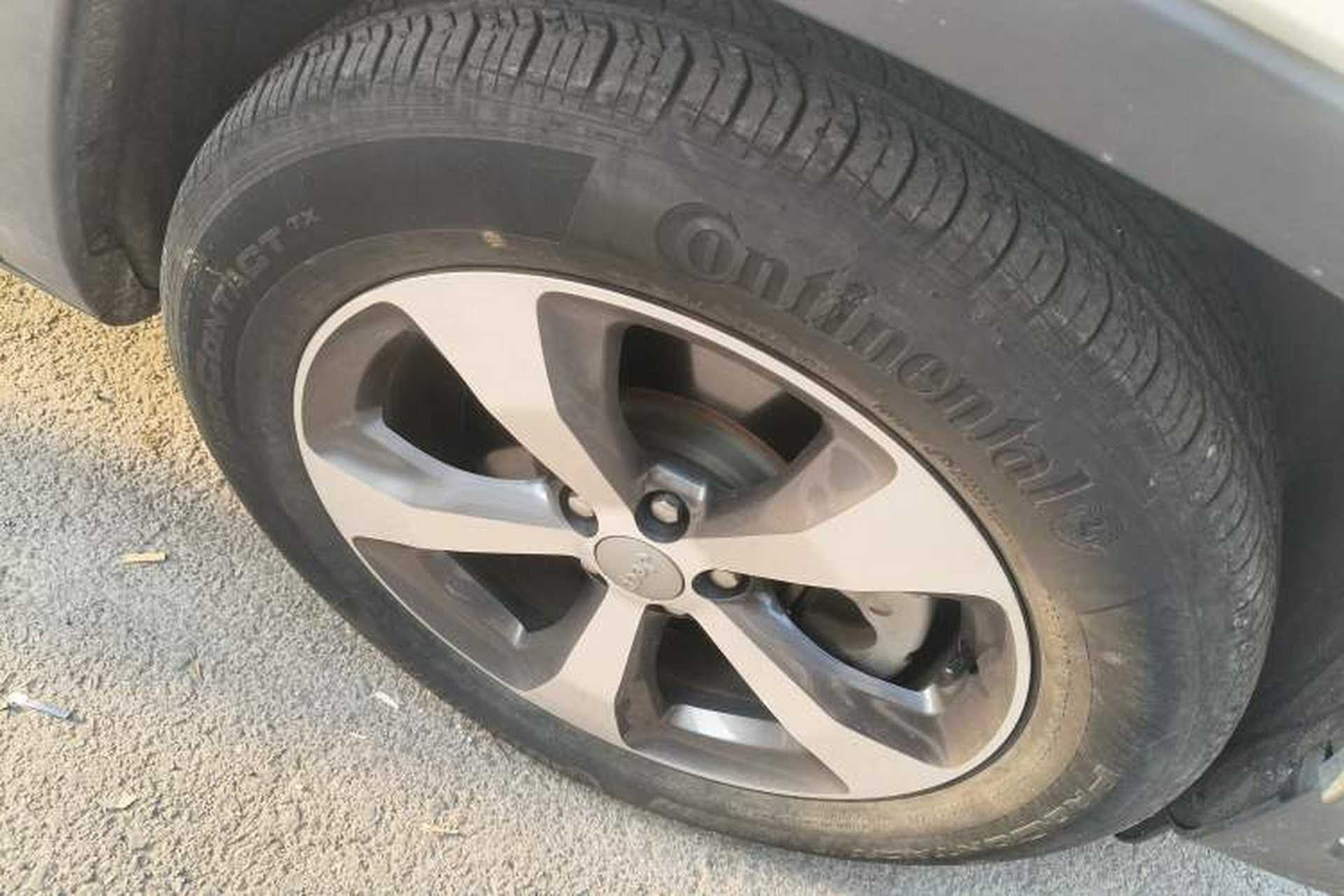 Used Jeep Cherokee 2019 2.0T 2WD Enjoyment Edition China V Right Front Wheel Hub