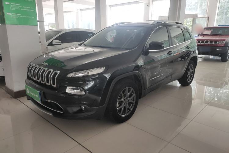 Used Jeep Cherokee 2020 2.0L Two-Wheel Drive Classic Sports Edition Guazi used car, China used car export, Used car for sale, Used  cars, Cheapest cars for sale