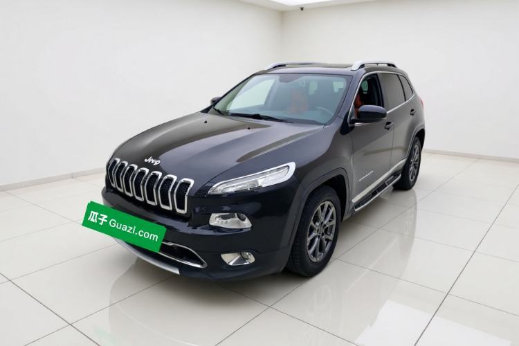 Used Jeep Cherokee 2020 2.0L Two-Wheel Drive Classic Sports Edition Guazi used car, China used car export, Used car for sale, Used cars, Cheapest cars for sale