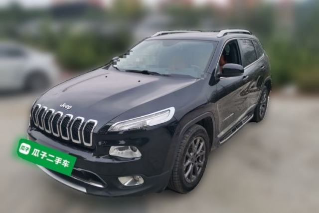 Used Jeep Cherokee 2020 2.0L Two-Wheel Drive Classic Sports Edition