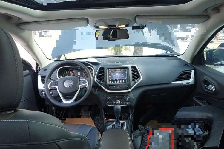 Used Jeep Cherokee 2020 2.0L Two-Wheel Drive Classic Sports Edition Center Console