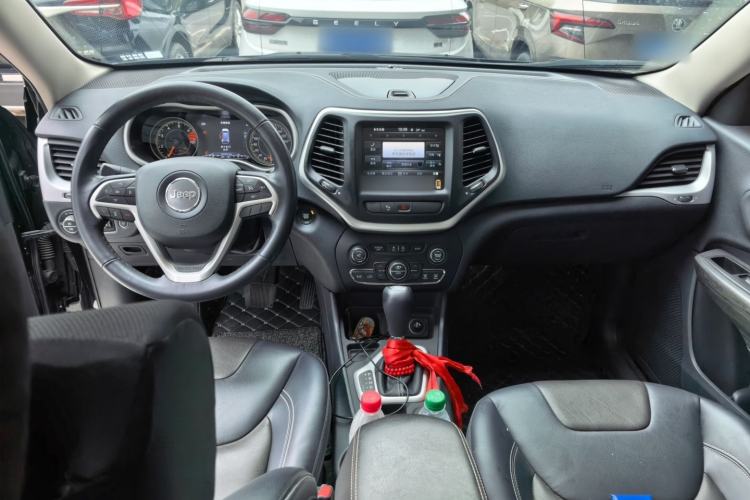 Used Jeep Cherokee 2020 2.0L Two-Wheel Drive Classic Sports Edition Center Console