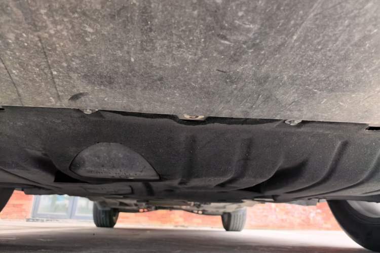 Used Jeep Cherokee 2020 2.0L Two-Wheel Drive Classic Sports Edition Chassis Front