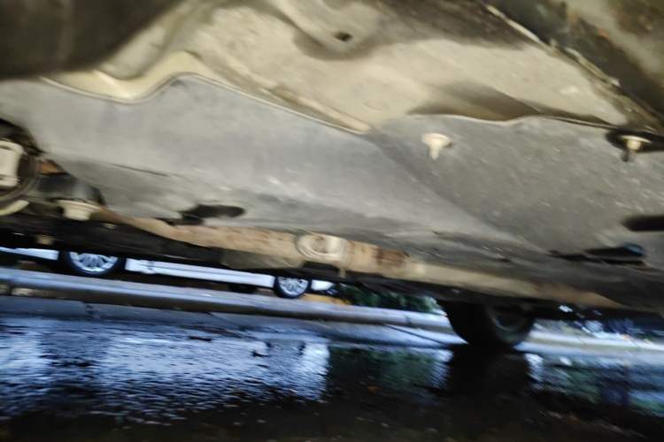 Used Jeep Cherokee 2020 2.0L Two-Wheel Drive Classic Sports Edition Chassis Front Left