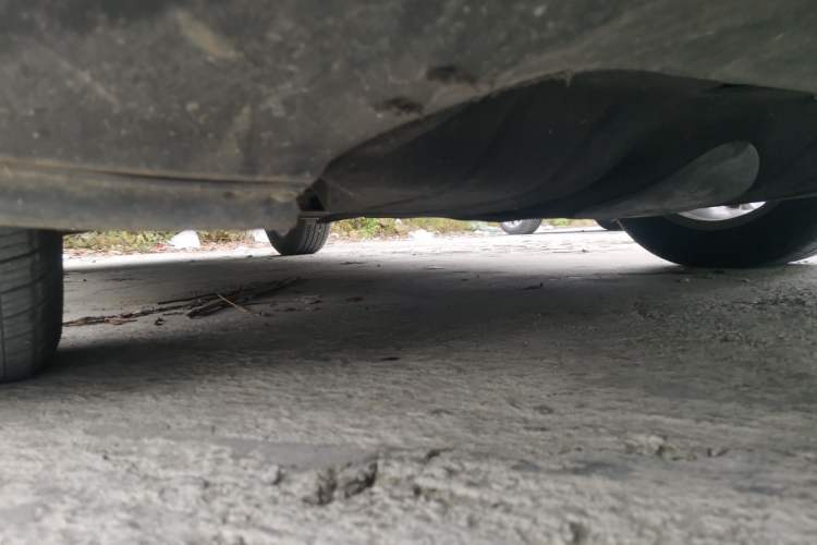 Used Jeep Cherokee 2020 2.0L Two-Wheel Drive Classic Sports Edition Chassis Front Right