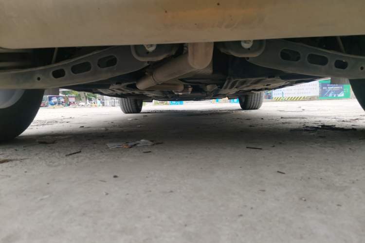 Used Jeep Cherokee 2020 2.0L Two-Wheel Drive Classic Sports Edition Chassis Rear