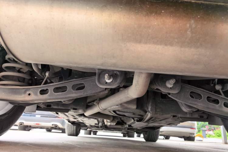 Used Jeep Cherokee 2020 2.0L Two-Wheel Drive Classic Sports Edition Chassis Rear