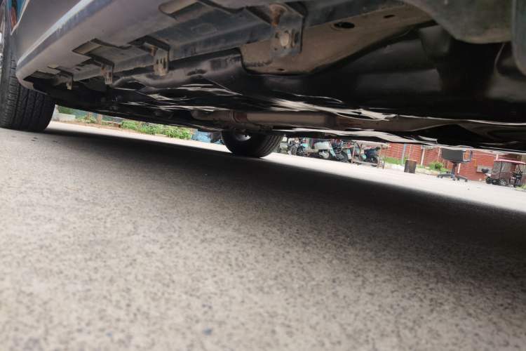 Used Jeep Cherokee 2020 2.0L Two-Wheel Drive Classic Sports Edition Chassis Rear Left