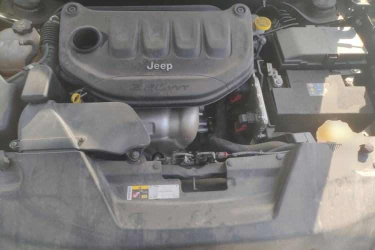 Used Jeep Cherokee 2020 2.0L Two-Wheel Drive Classic Sports Edition Engine Bay
