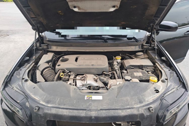 Used Jeep Cherokee 2020 2.0T Four-Wheel Drive Night Eagle Edition Engine Bay