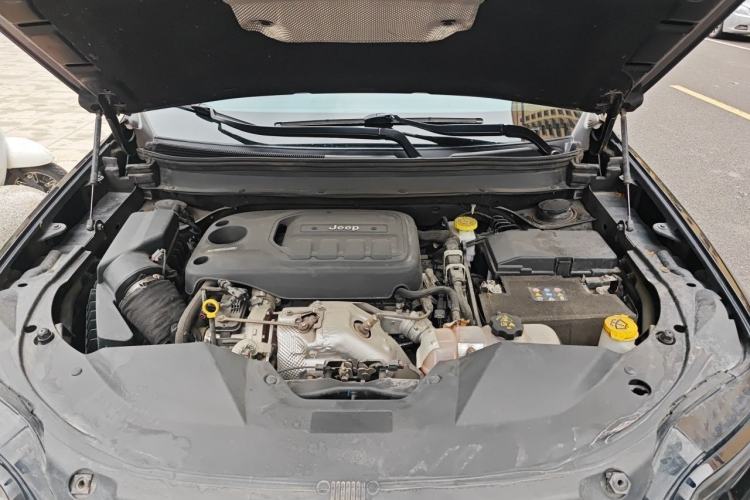 Used Jeep Cherokee 2020 2.0T Four-Wheel Drive Elite Edition Engine Bay
