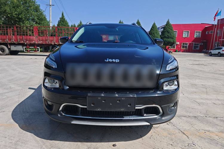 Used Jeep Cherokee 2020 2.0L Two-Wheel Drive Classic Sports Edition Exterior 1