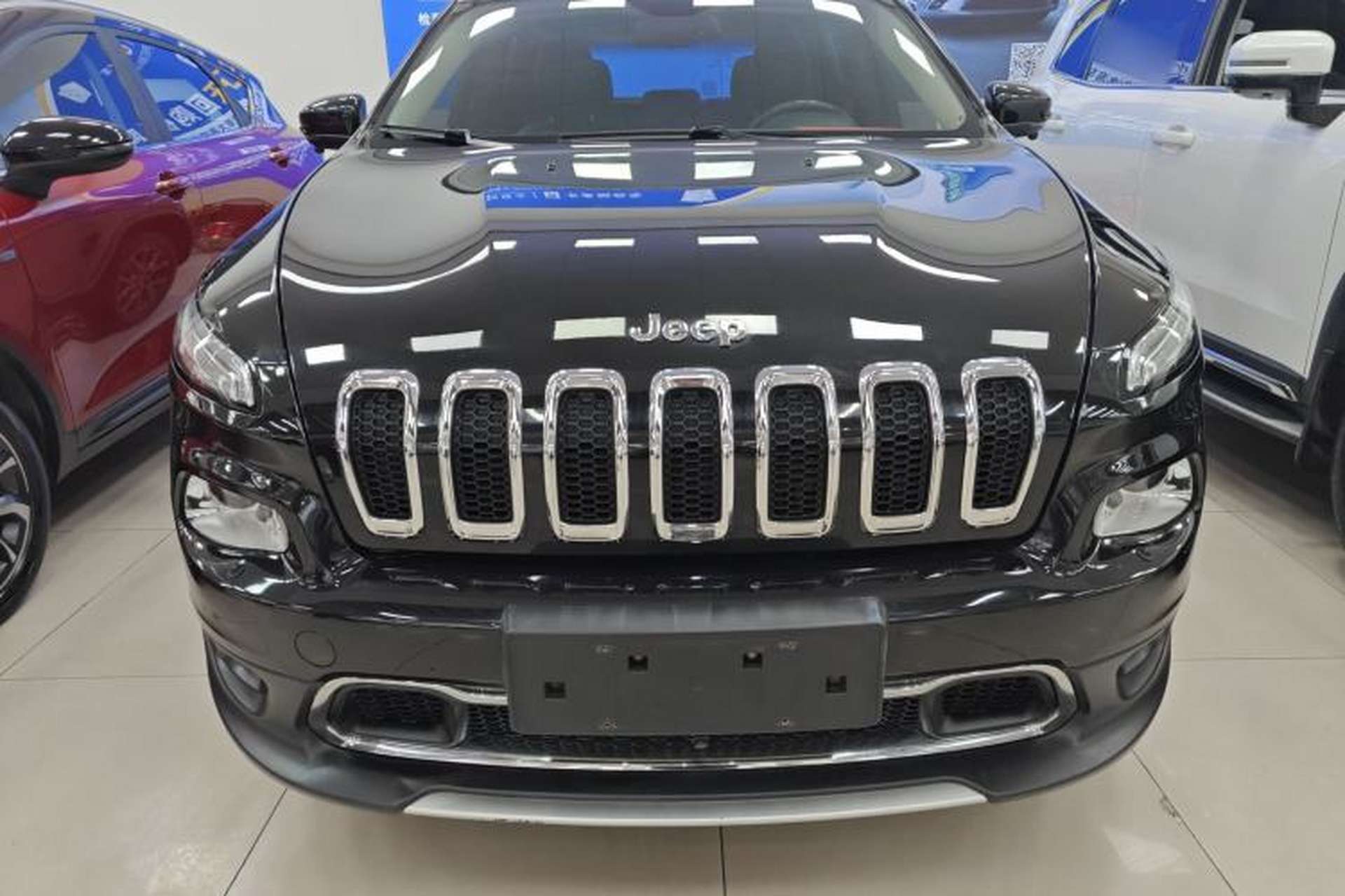 Used Jeep Cherokee 2020 2.0L Two-Wheel Drive Classic Sports Edition Exterior 1