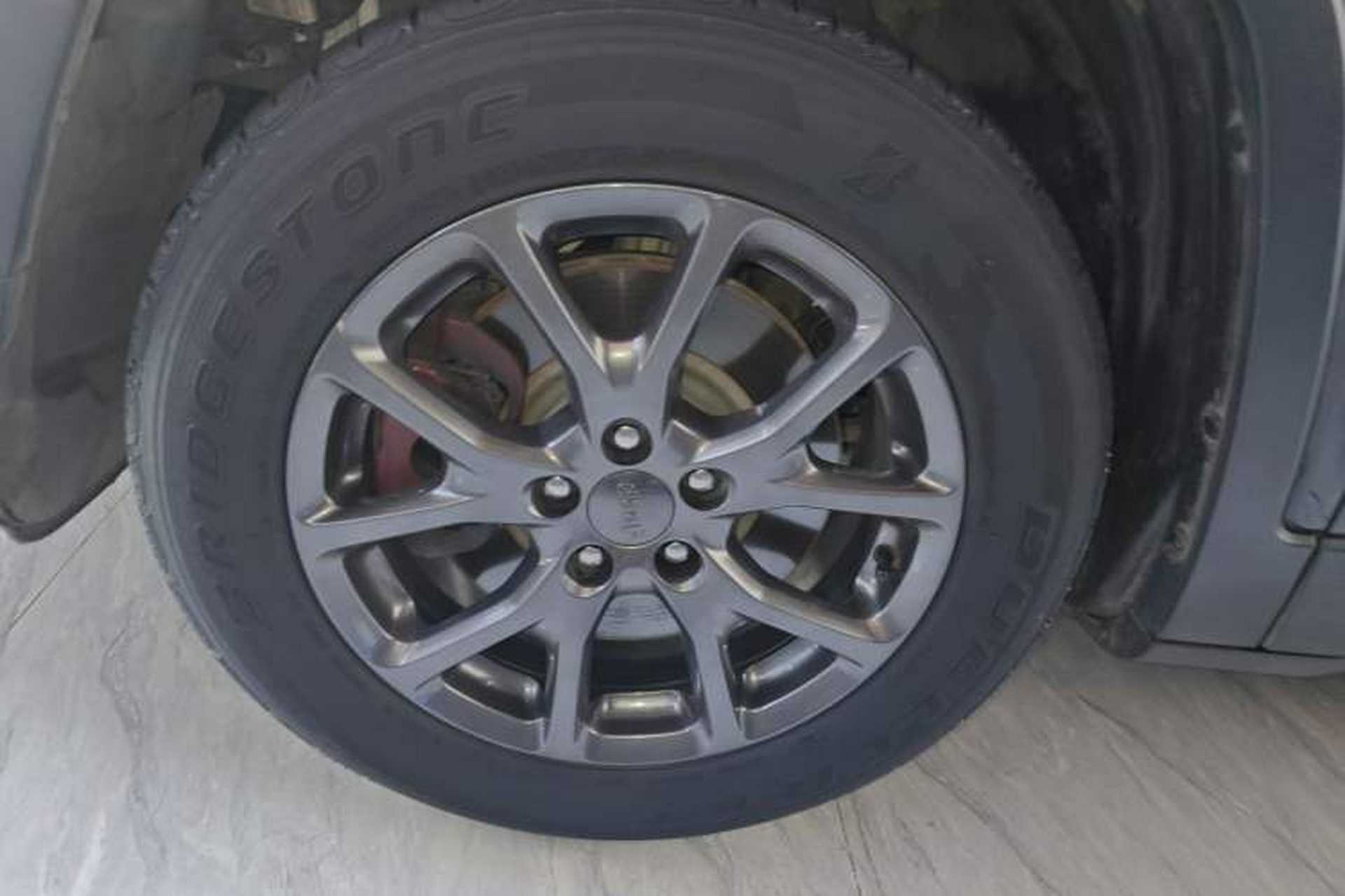 Used Jeep Cherokee 2020 2.0L Two-Wheel Drive Classic Sports Edition Exterior 4
