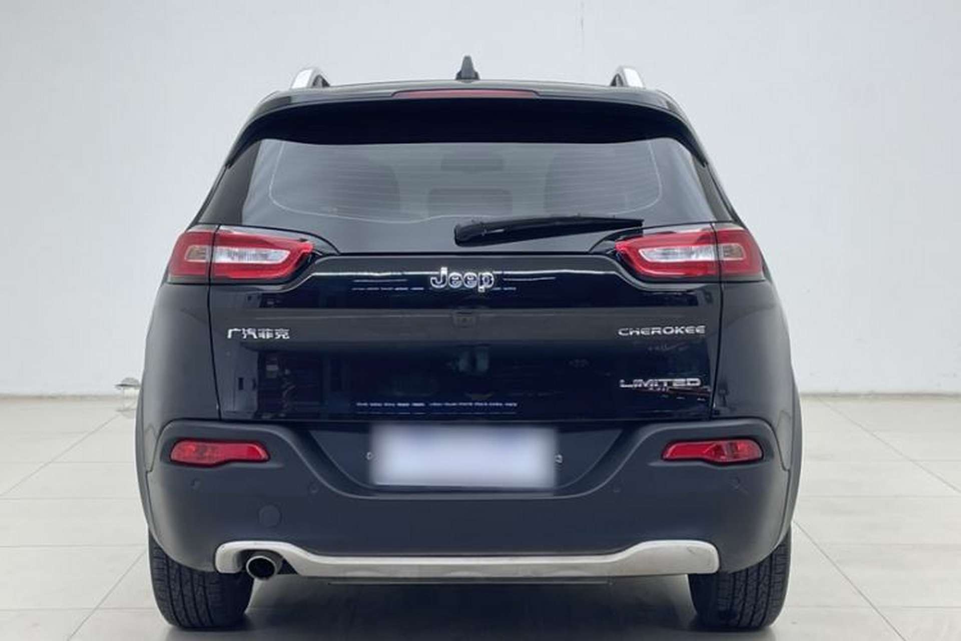 Used Jeep Cherokee 2020 2.0L Two-Wheel Drive Classic Sports Edition Exterior 7