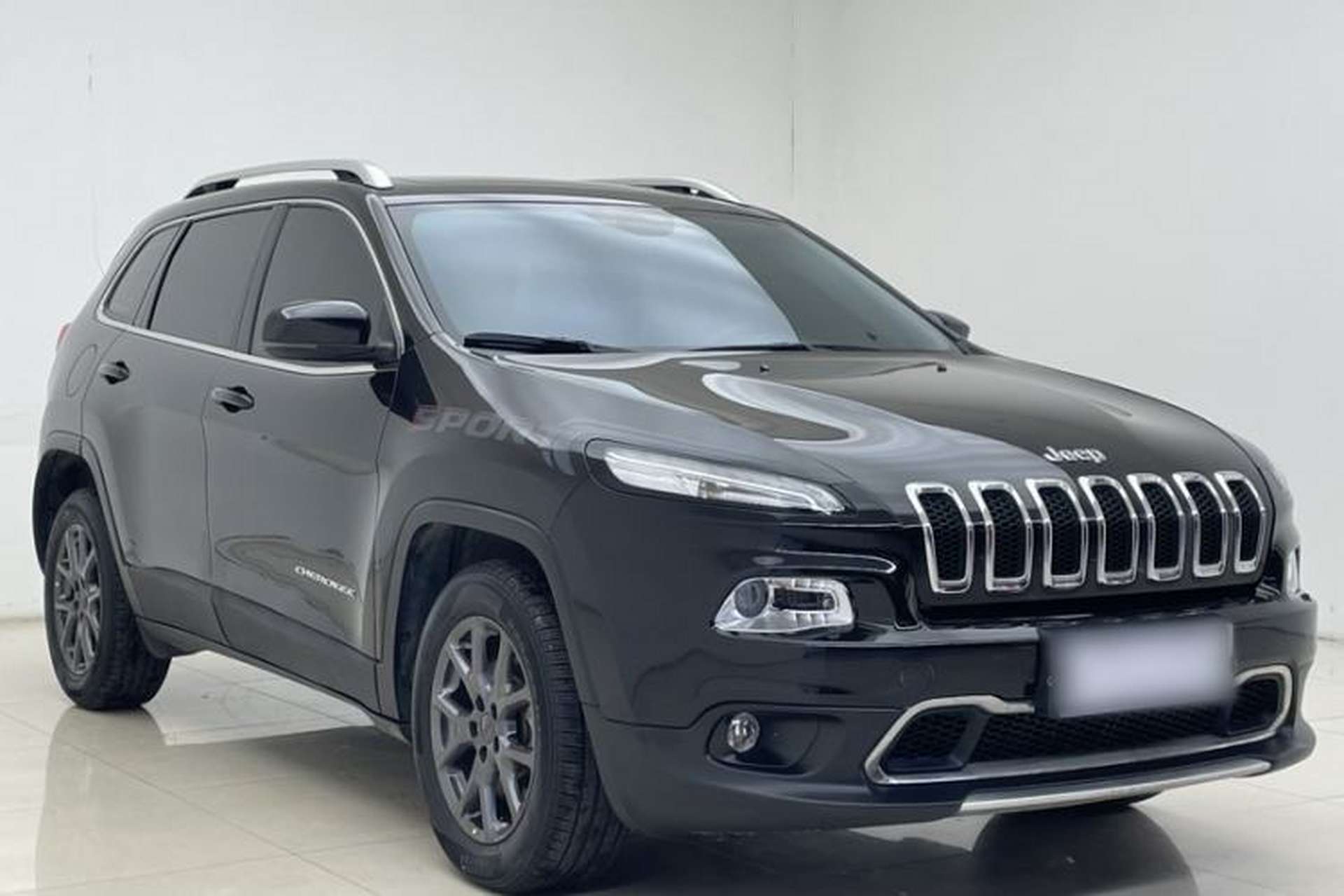 Used Jeep Cherokee 2020 2.0L Two-Wheel Drive Classic Sports Edition Exterior 9