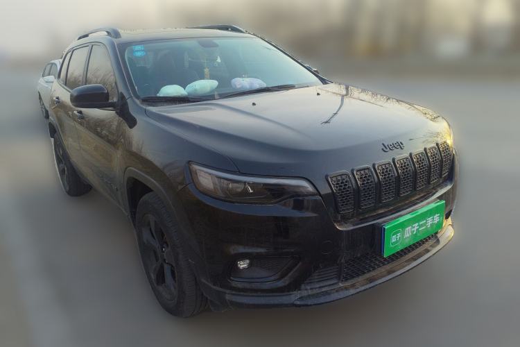 Used Jeep Cherokee 2020 2.0T Four-Wheel Drive Night Eagle Edition Front Right 45 Deg