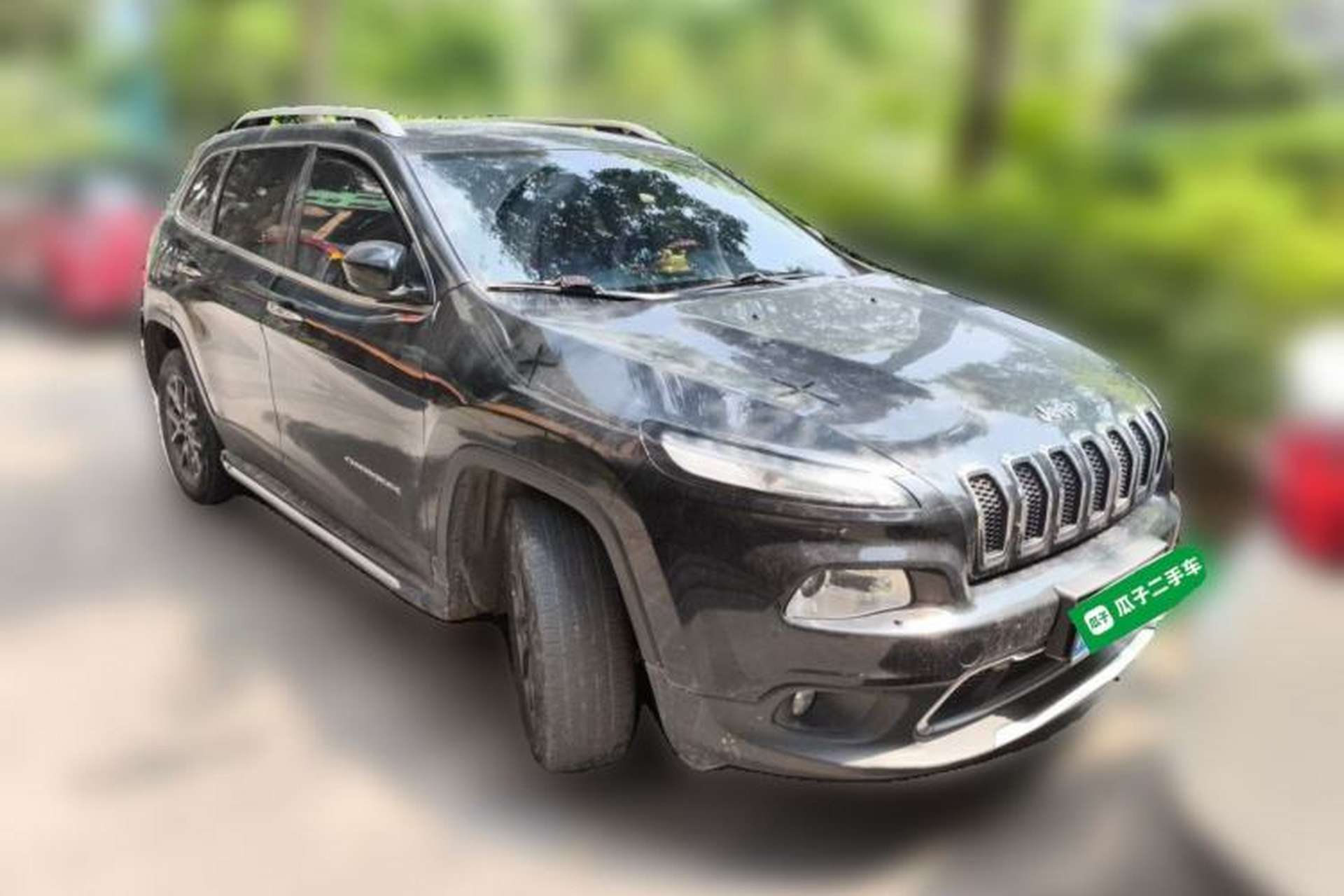 Used Jeep Cherokee 2020 2.0L Two-Wheel Drive Classic Sports Edition Front Right 45 Deg
