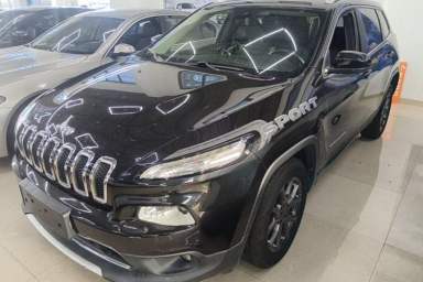 Used Jeep Cherokee 2020 2.0L Two-Wheel Drive Classic Sports Edition
