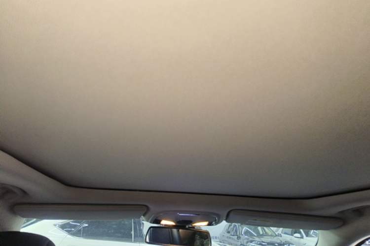 Used Jeep Cherokee 2020 2.0L Two-Wheel Drive Classic Sports Edition Headliner