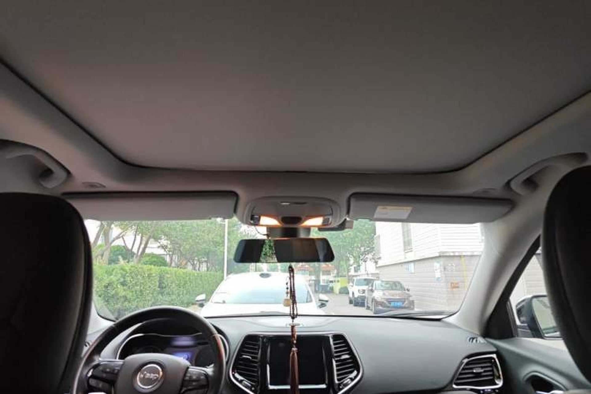 Used Jeep Cherokee 2020 2.0T Four-Wheel Drive Night Eagle Edition Headliner