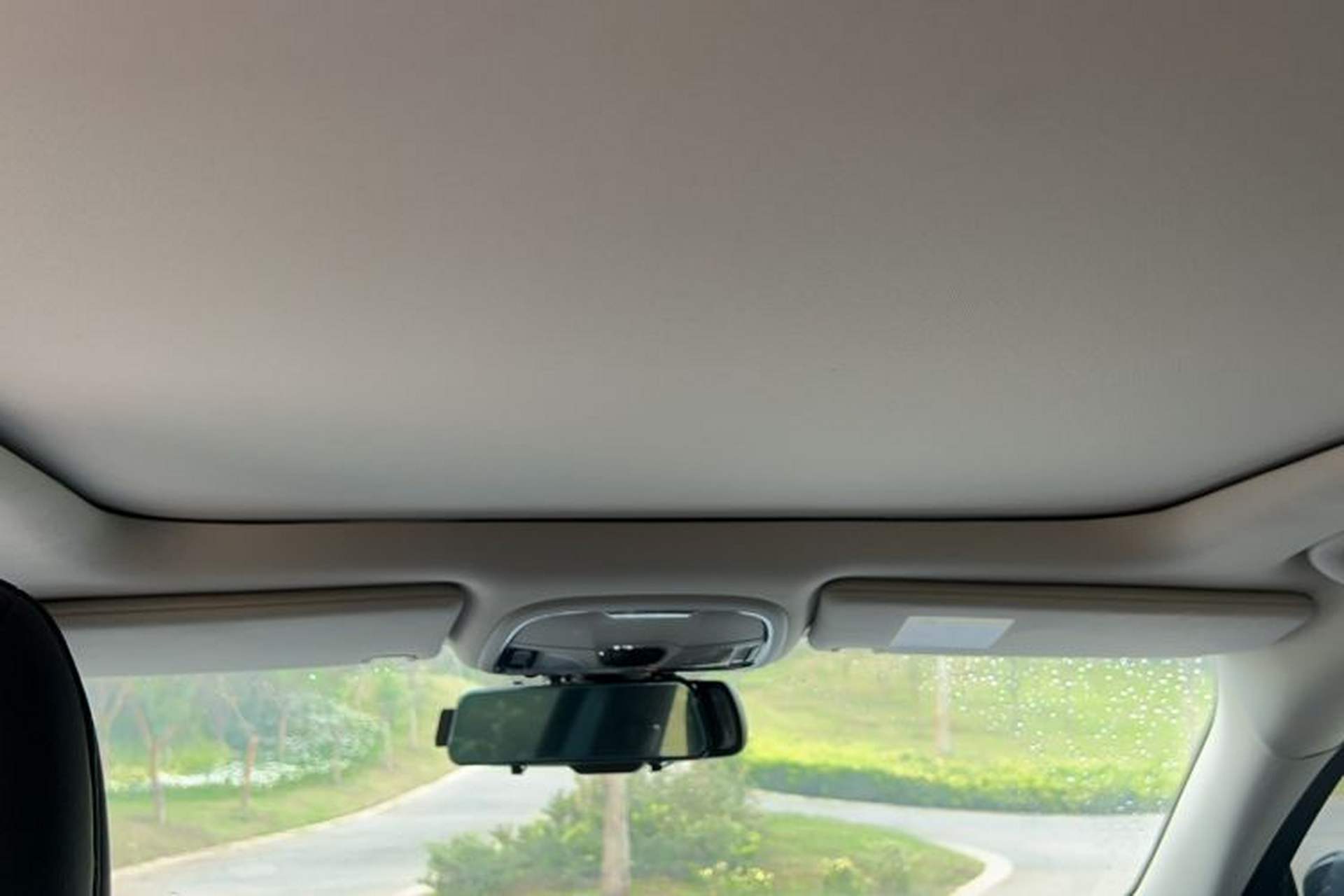 Used Jeep Cherokee 2020 2.0L Two-Wheel Drive Classic Sports Edition Headliner