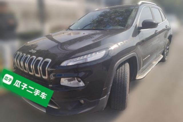 Used Jeep Cherokee 2020 2.0L Two-Wheel Drive Classic Sports Edition