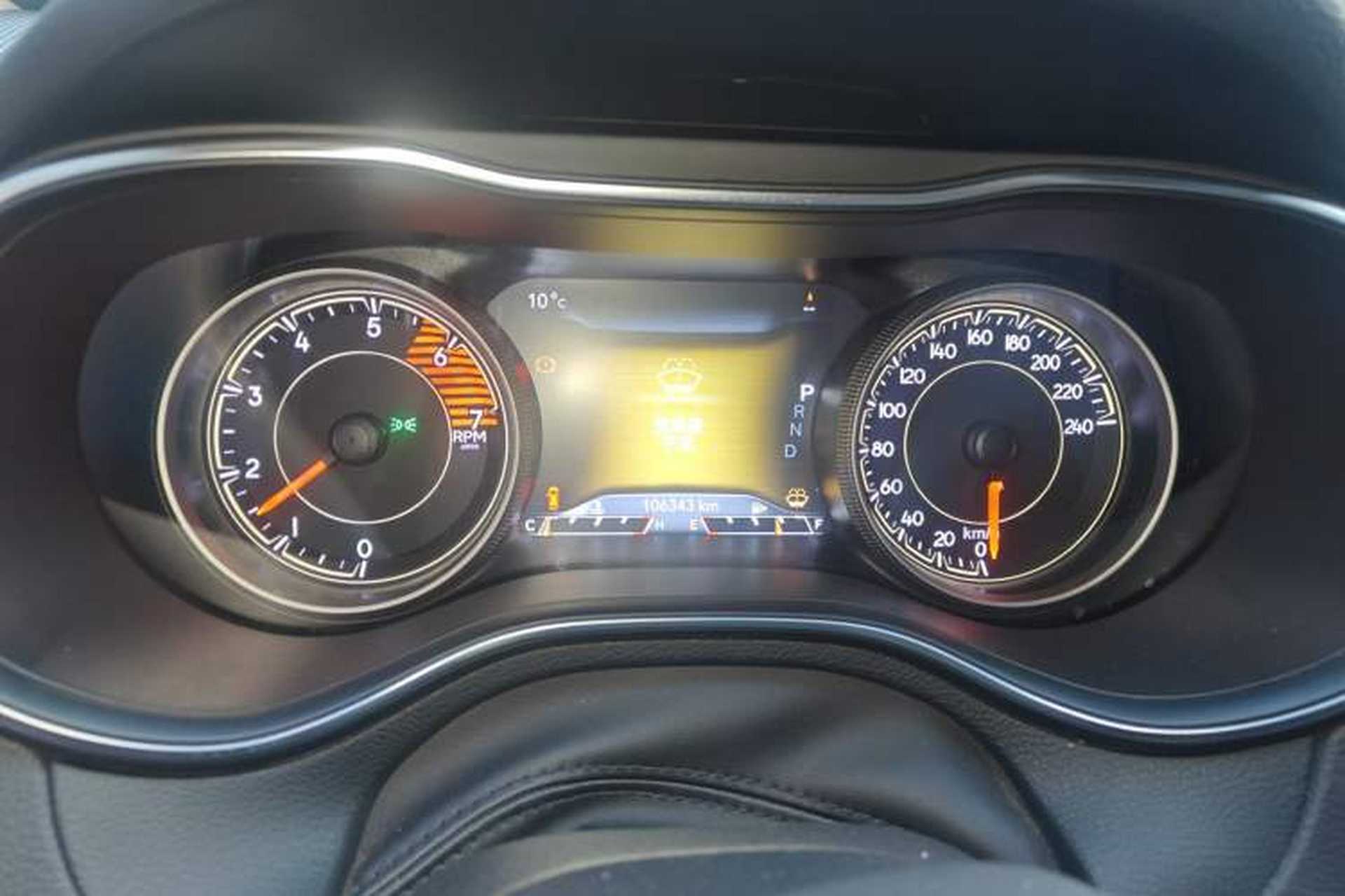 Used Jeep Cherokee 2020 2.0T Two-Wheel Drive Leading Edition Instrument Cluster