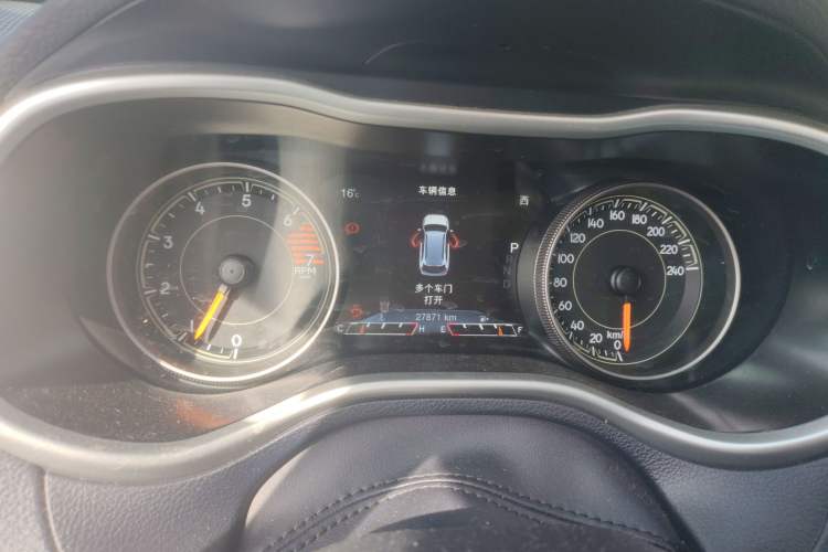 Used Jeep Cherokee 2020 2.0L Two-Wheel Drive Classic Sports Edition Instrument Cluster