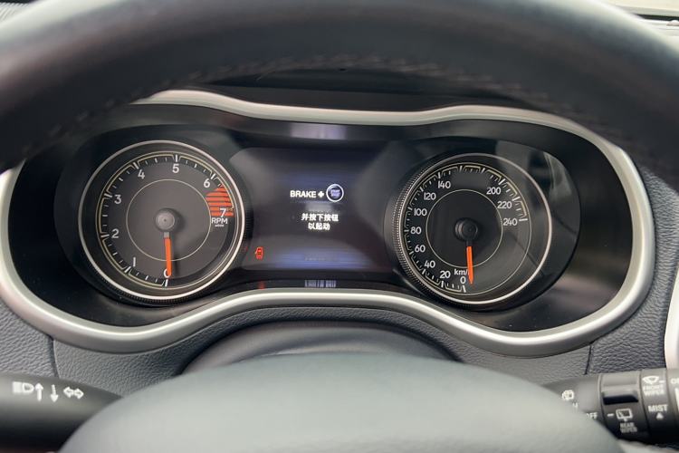 Used Jeep Cherokee 2020 2.0L Two-Wheel Drive Classic Sports Edition Instrument Cluster
