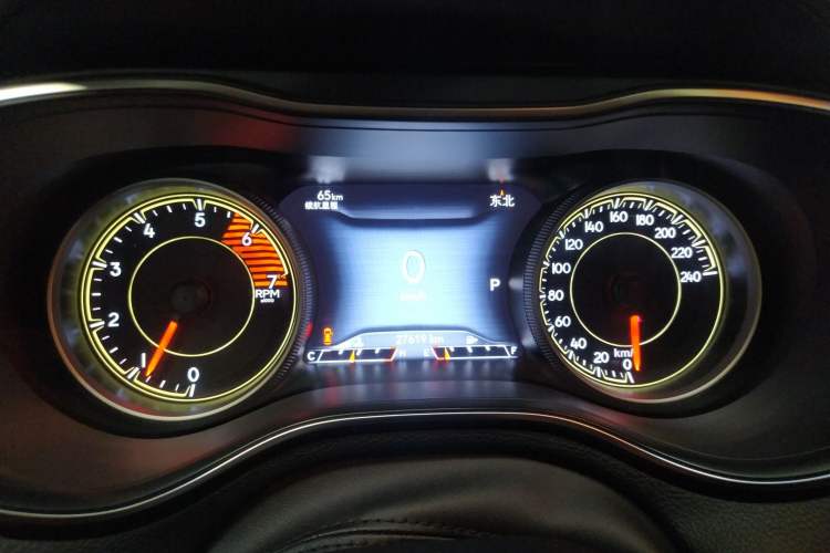 Used Jeep Cherokee 2020 2.0T Four-Wheel Drive Elite Edition Instrument Cluster