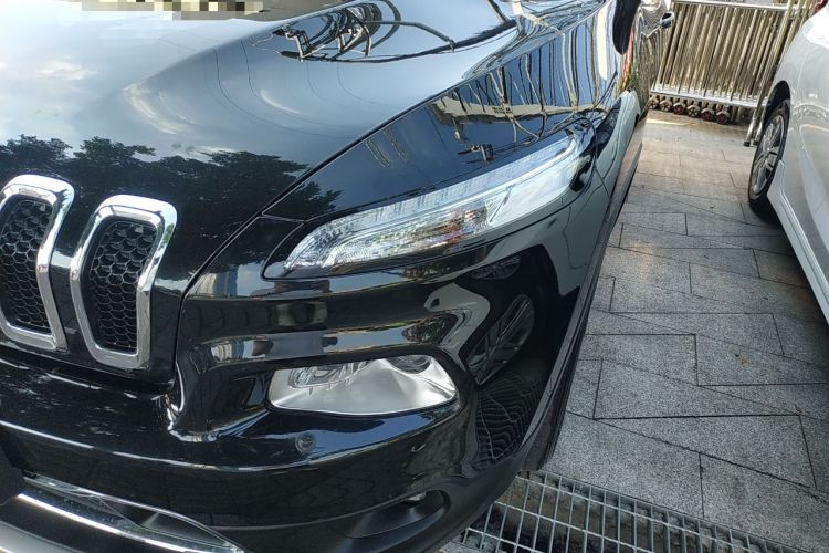 Used Jeep Cherokee 2020 2.0L Two-Wheel Drive Classic Sports Edition Left Front Headlight