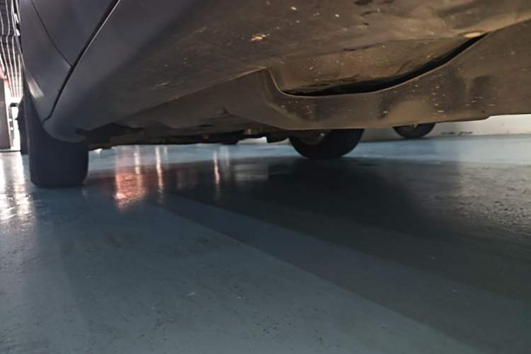 Used Jeep Cherokee 2020 2.0L Two-Wheel Drive Safety Upgrade Edition Left Side Sill