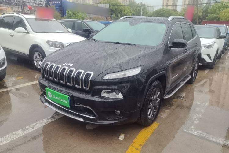 Used Jeep Cherokee 2020 2.0L Two-Wheel Drive Classic Sports Edition Guazi used car, China used car export, Used car for sale, Used cars, Cheapest cars for sale