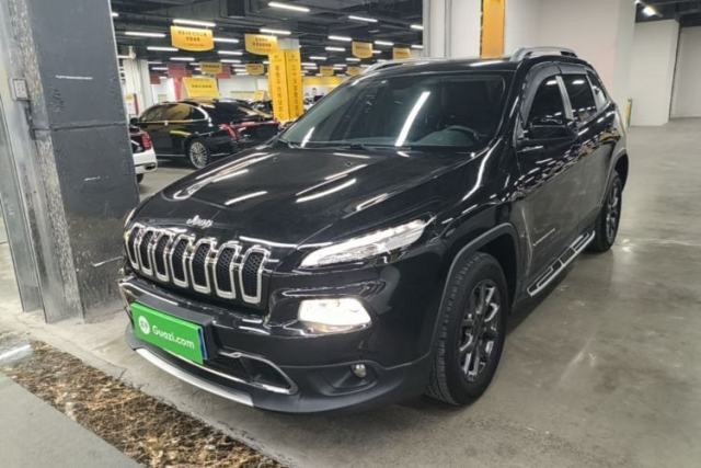 Used Jeep Cherokee 2020 2.0L Two-Wheel Drive Classic Sports Edition