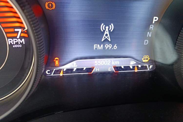 Used Jeep Cherokee 2020 2.0T Four-Wheel Drive Night Eagle Edition Odometer Close Up