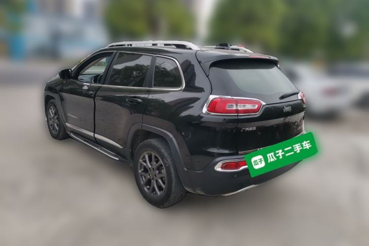 Used Jeep Cherokee 2020 2.0L Two-Wheel Drive Classic Sports Edition Rear Left 45 Deg