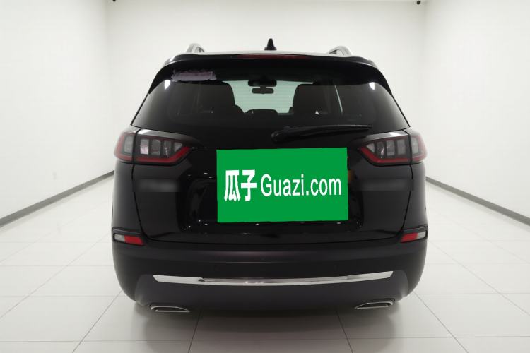 Used Jeep Cherokee 2020 2.0T Two-Wheel Drive Leading Edition Rear