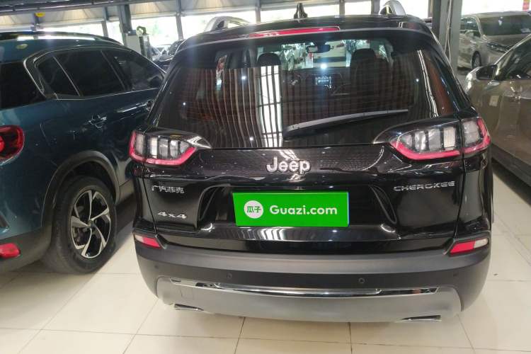 Used Jeep Cherokee 2020 2.0T Four-Wheel Drive Elite Edition Rear